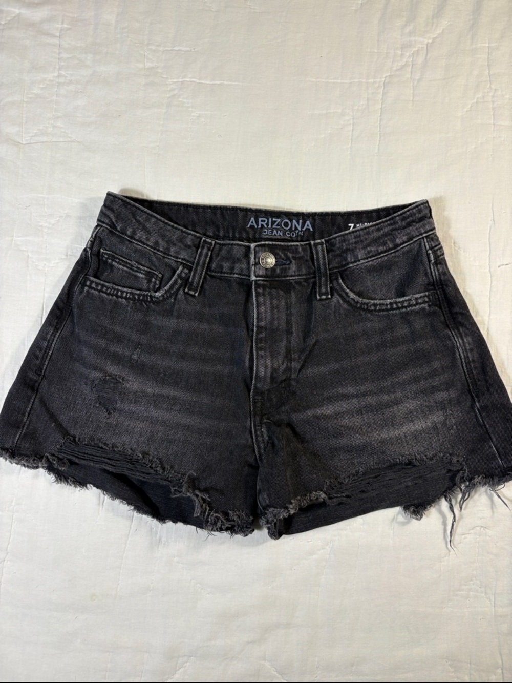 Arizona‎ Jean Co. Women's Black High-Rise Distressed Cut-Off Rigid Denim Shorts